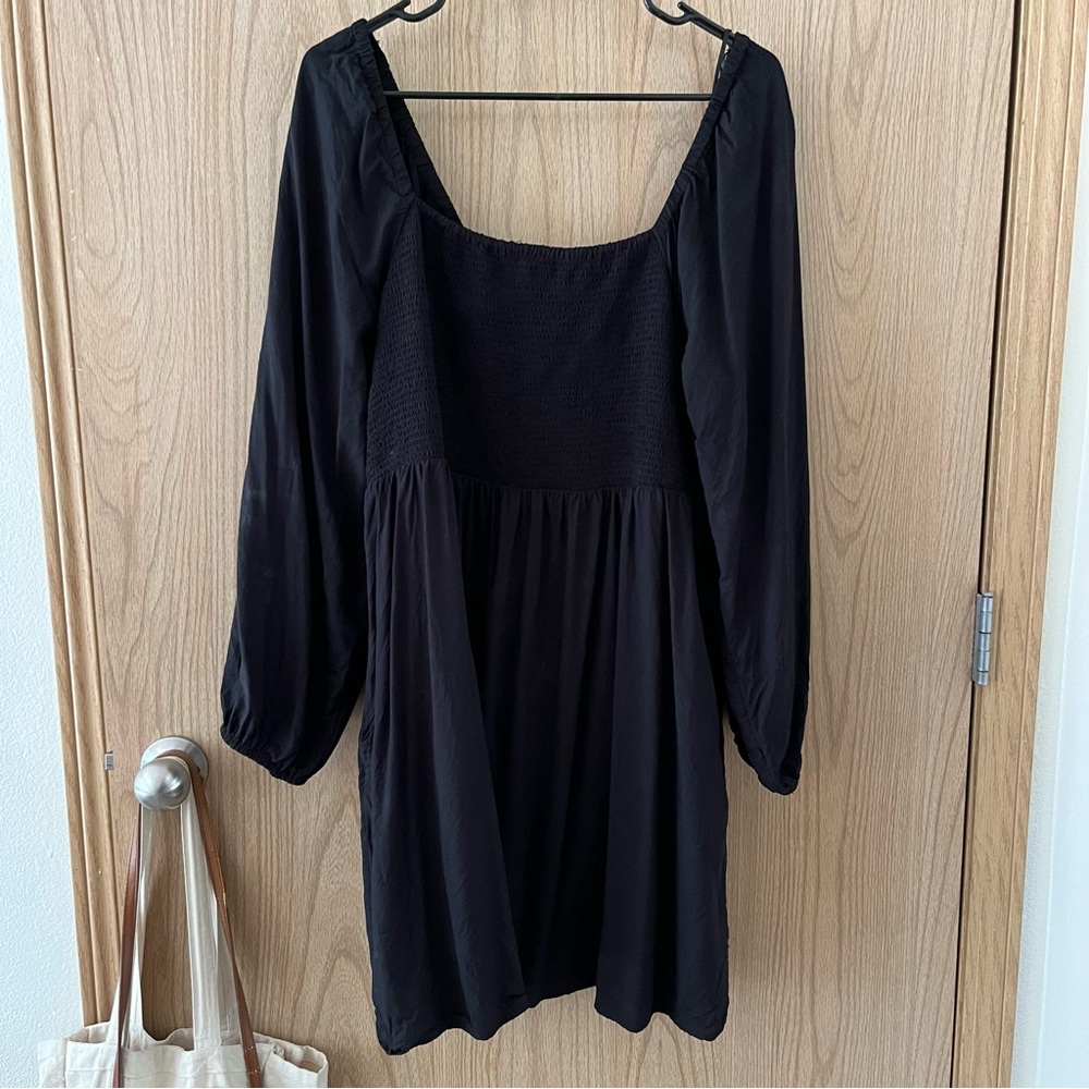 Old Navy Fit & Flare Long-Sleeve Smocked Black Mini Dress - Picture 3 of 9